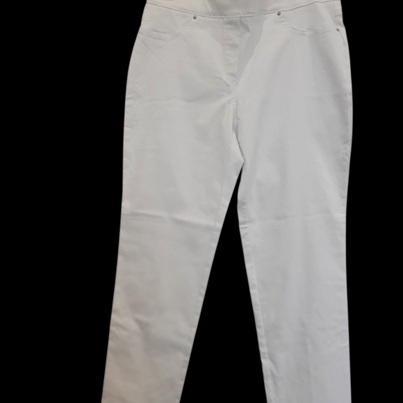 89th & Maddison Casual White Pull On Pants NWOT in Med - Picture 5 of 6